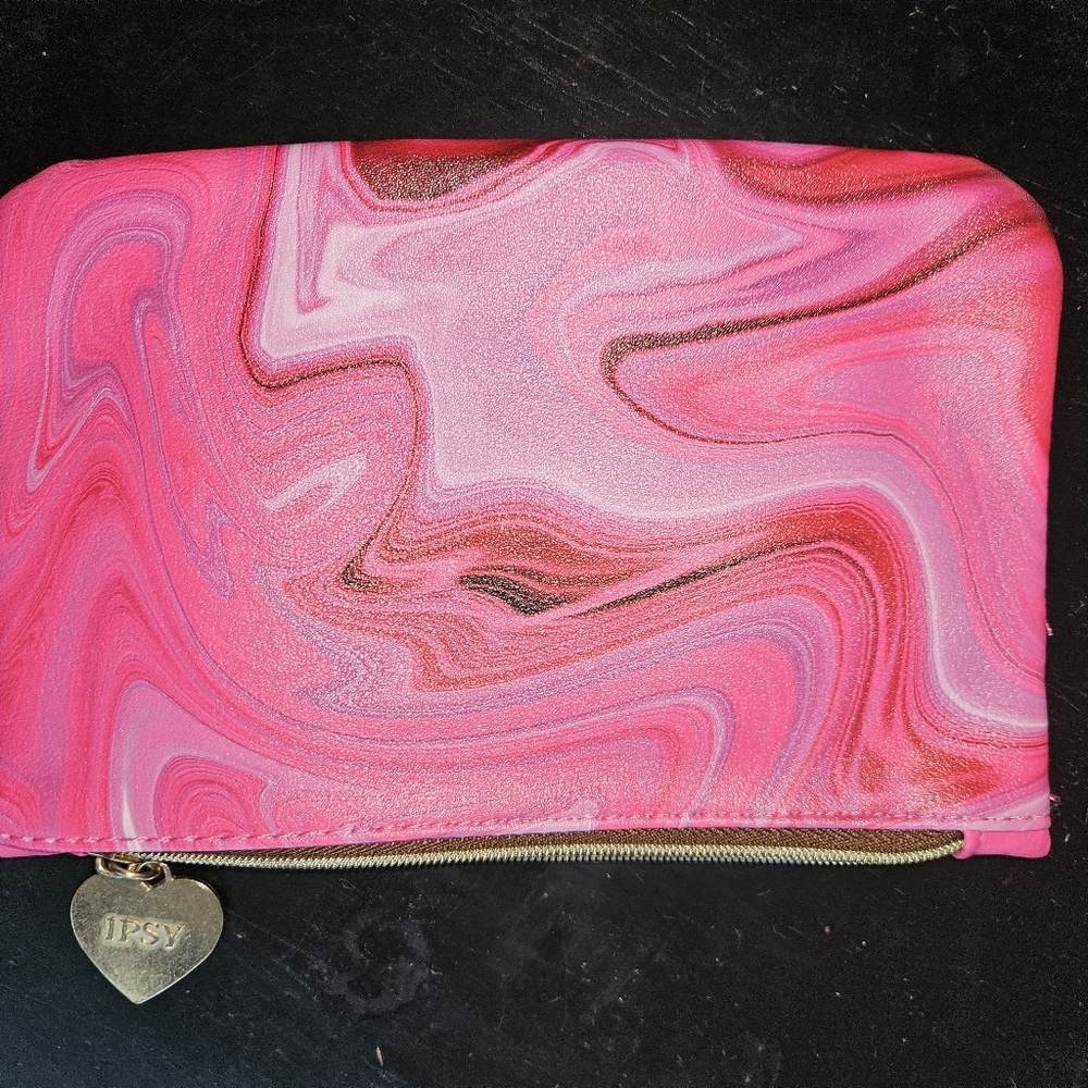 Ipsy makeup bag